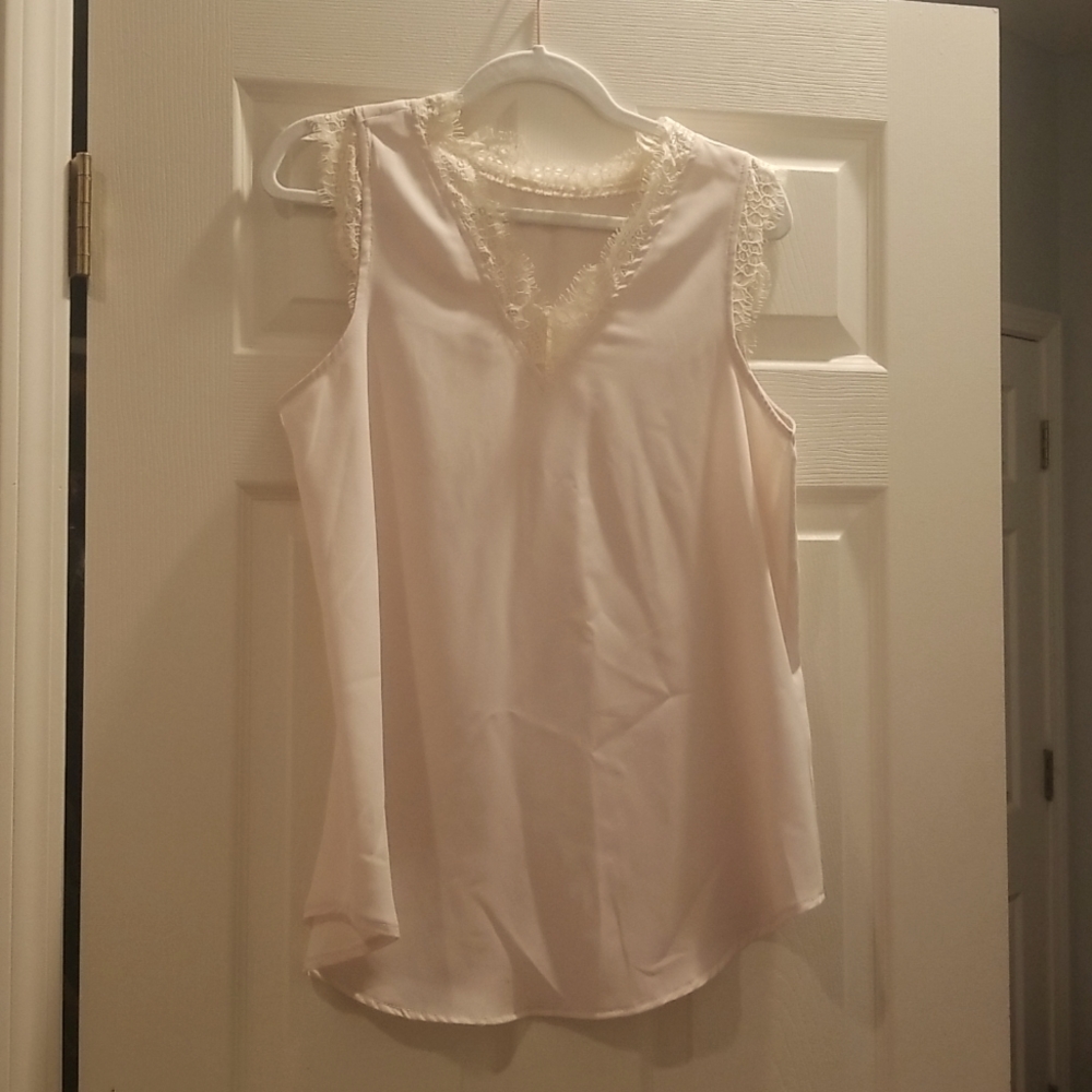 Lace lined sheer sleeveless camisole